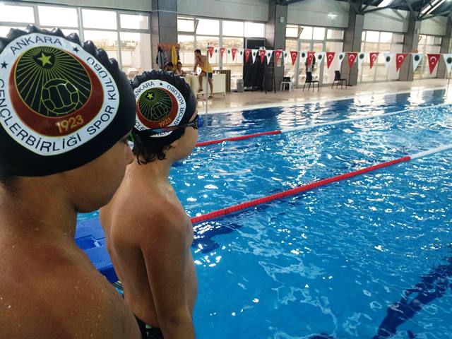 Bülent Ecevit Yüzme Havuzu Kış Dönemi Programı ve Katılma Şartları