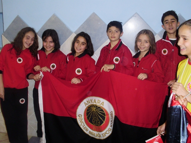 2011 Atatürk'ün Ankara'ya  Gelişinin 92.Yılı Yüzme Yarışları